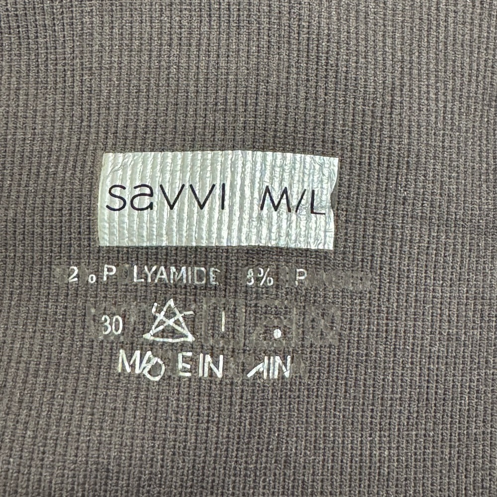 Savvi Eggplant Moto Leggings Size M/L Like New Condition Athletic Wear - Picture 9 of 10